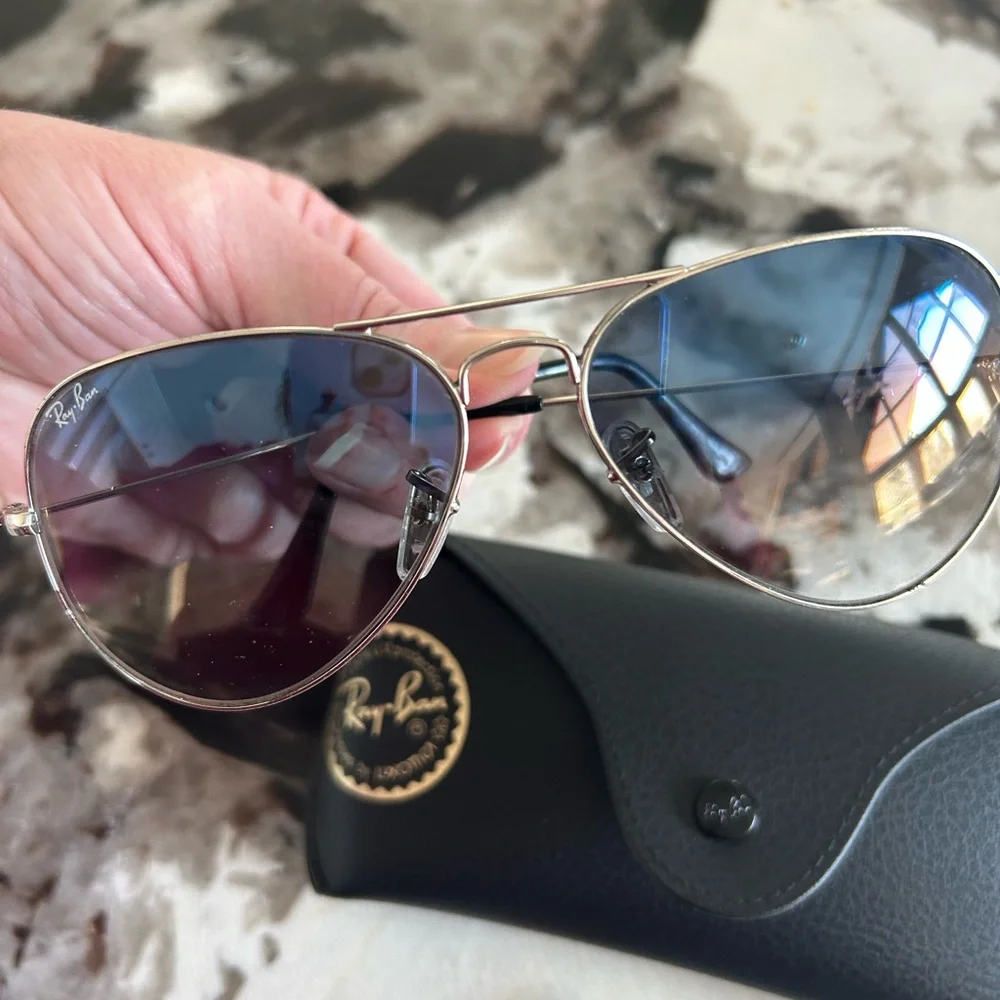 Ray-Ban Aviator Silver Frame Sunglasses with Blue Lenses - Picture 2 of 8